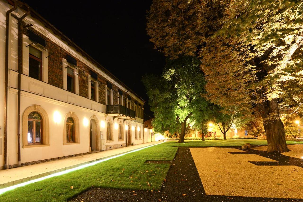 The Nest Boutique Aparthotel Baia Mare Exterior foto